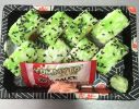 Aguacate, salmón con huevo de pescado (8 piezas)
