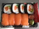 4 Maki grandes (salmón, pepino, cangrejo), 4 Niguiri