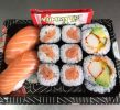 2 Piezas niguiri, 6 Piezas salmón ahumado, 2 piezas maki